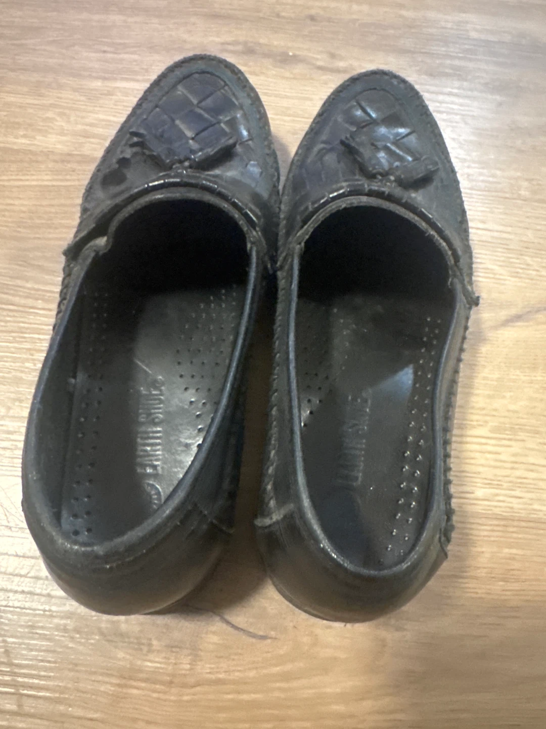 Earth Shoes Black Genuine Leather Loafers with Tassels - photo 5