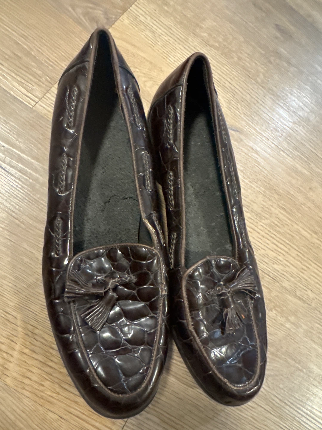 Amalfi Brown Genuine Leather Tassel Loafers - Women's Size 8