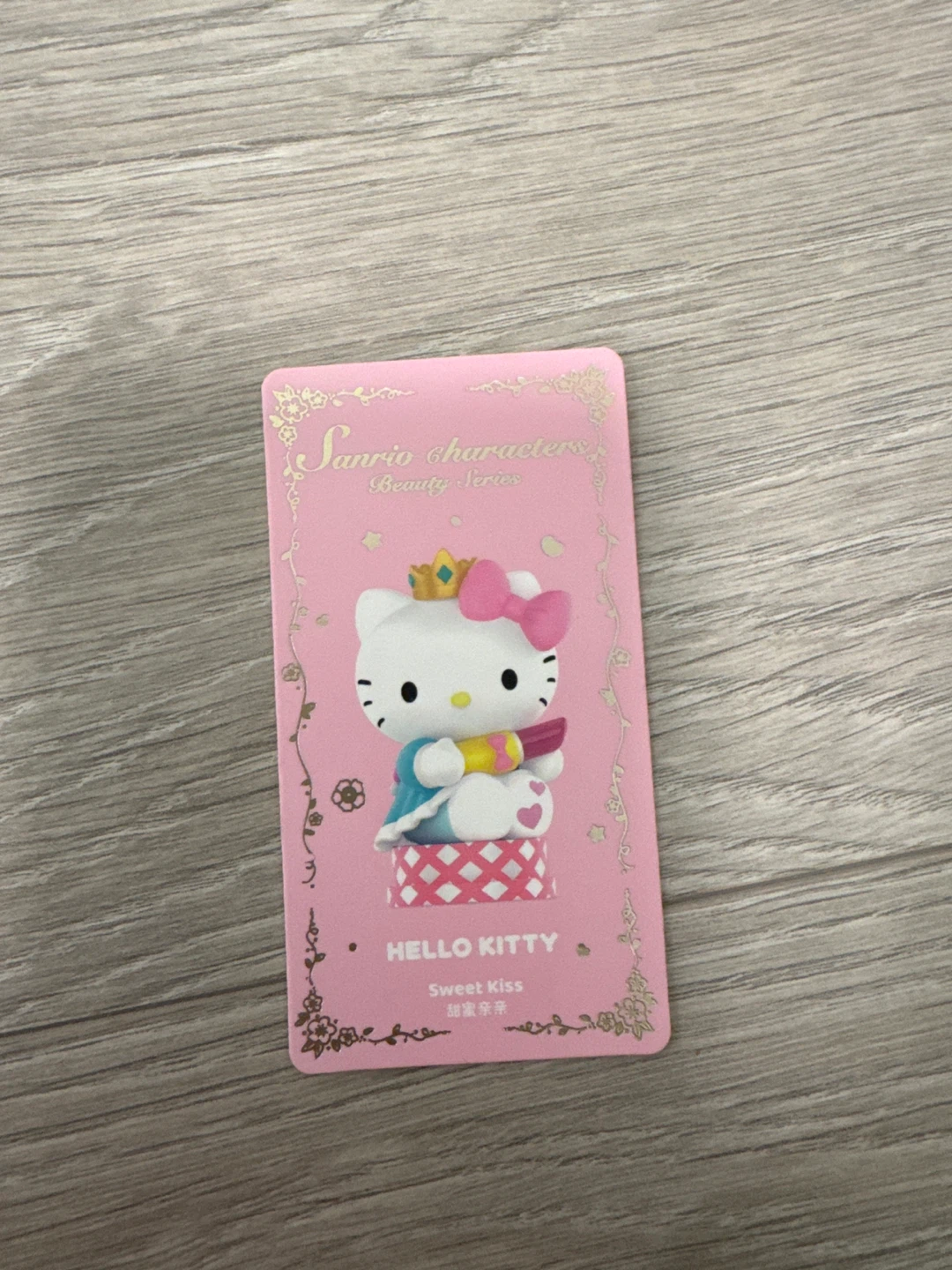 Hello Kitty Sweet Kiss Figure - photo 3