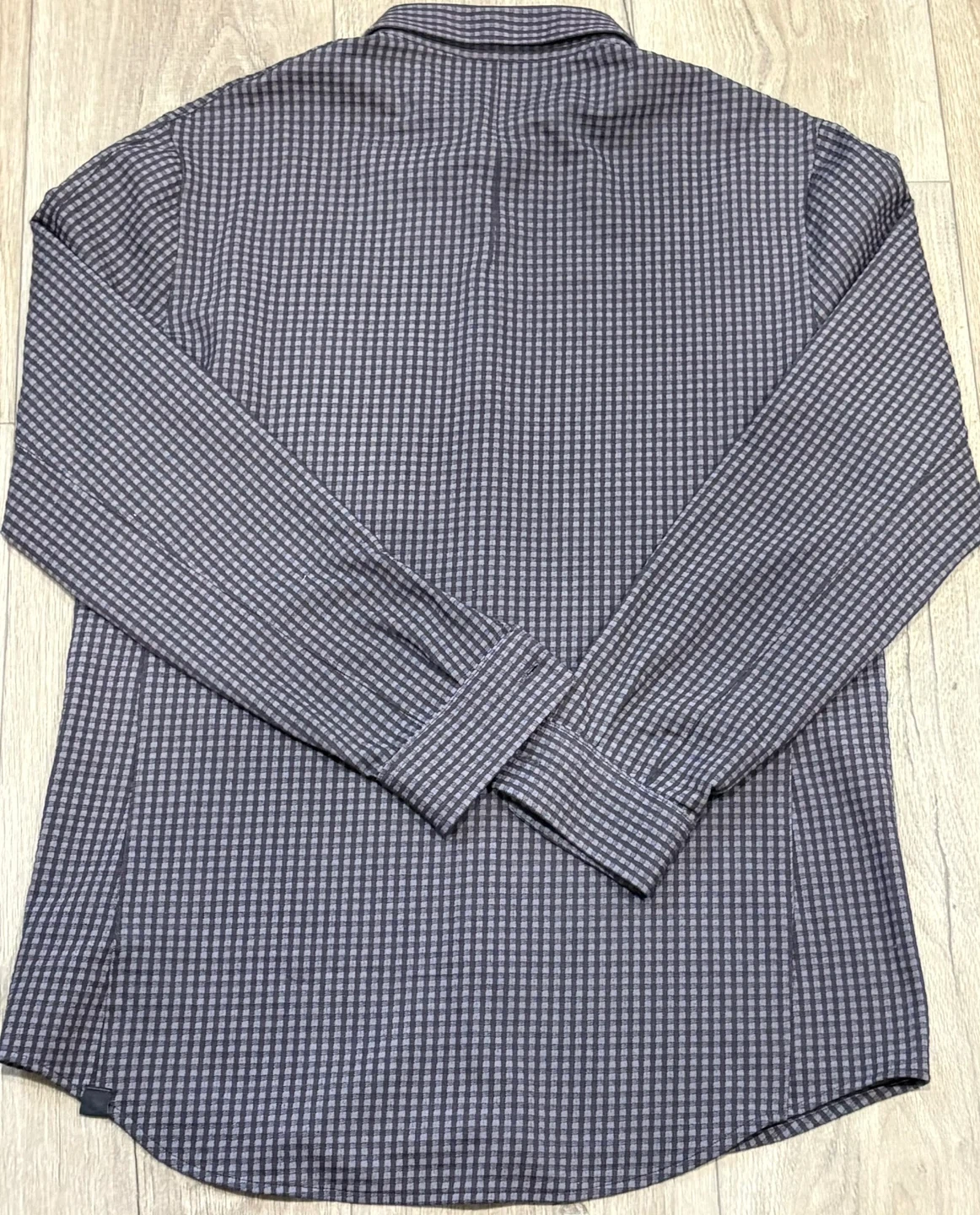 Lululemon Men's  medium Commission Button-Up Shirt - photo 4