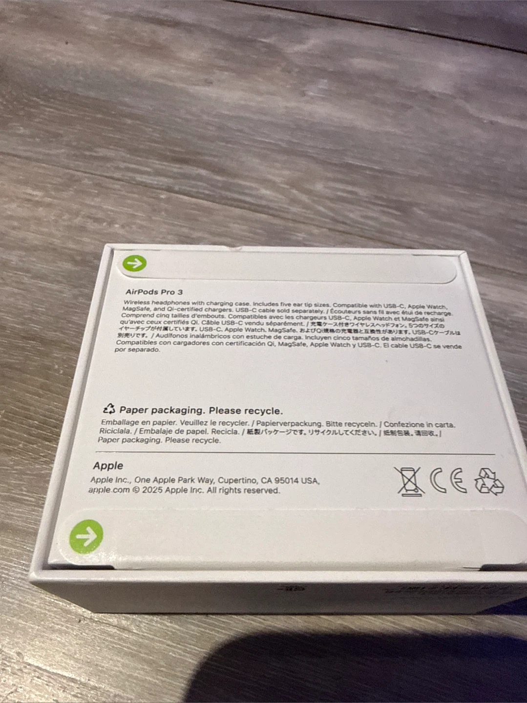 Apple AirPods Pro 3rd Gen - photo 3