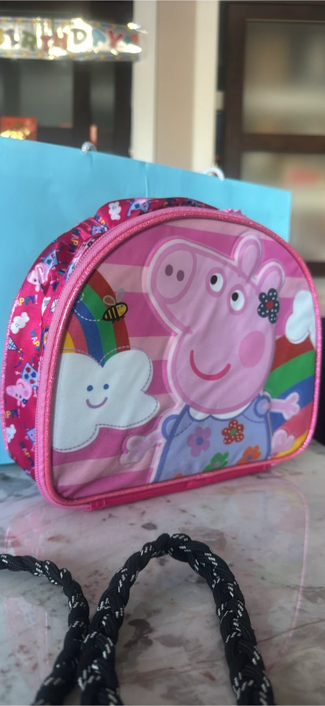 Peppa Pig and LOL Surprise Lunch Boxes - photo 2