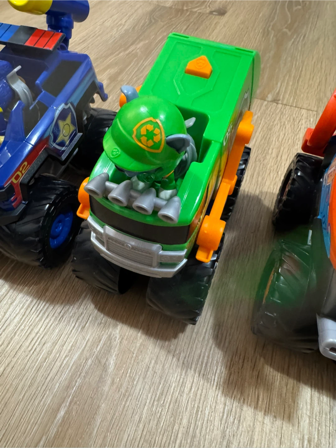 Paw Patrol Monster Truck Rescue Wheels x 5 - photo 3