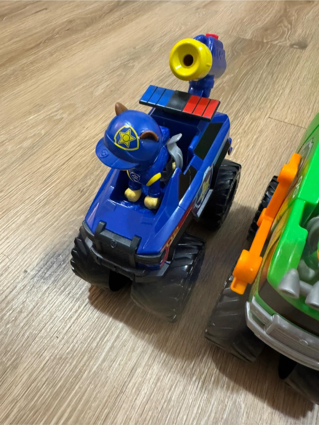 Paw Patrol Monster Truck Rescue Wheels x 5 - photo 2