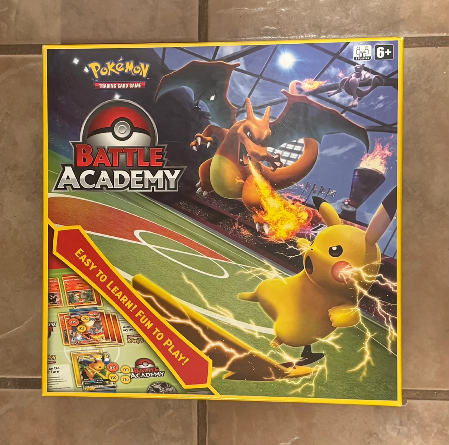 Pokémon Battle Academy Charizard vs Pikachu (Mewtwo) Board Game