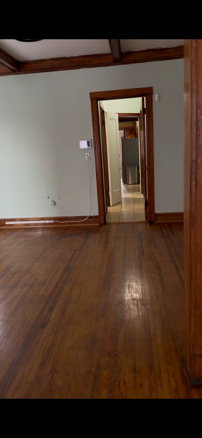 Renta de una habitación con balcón