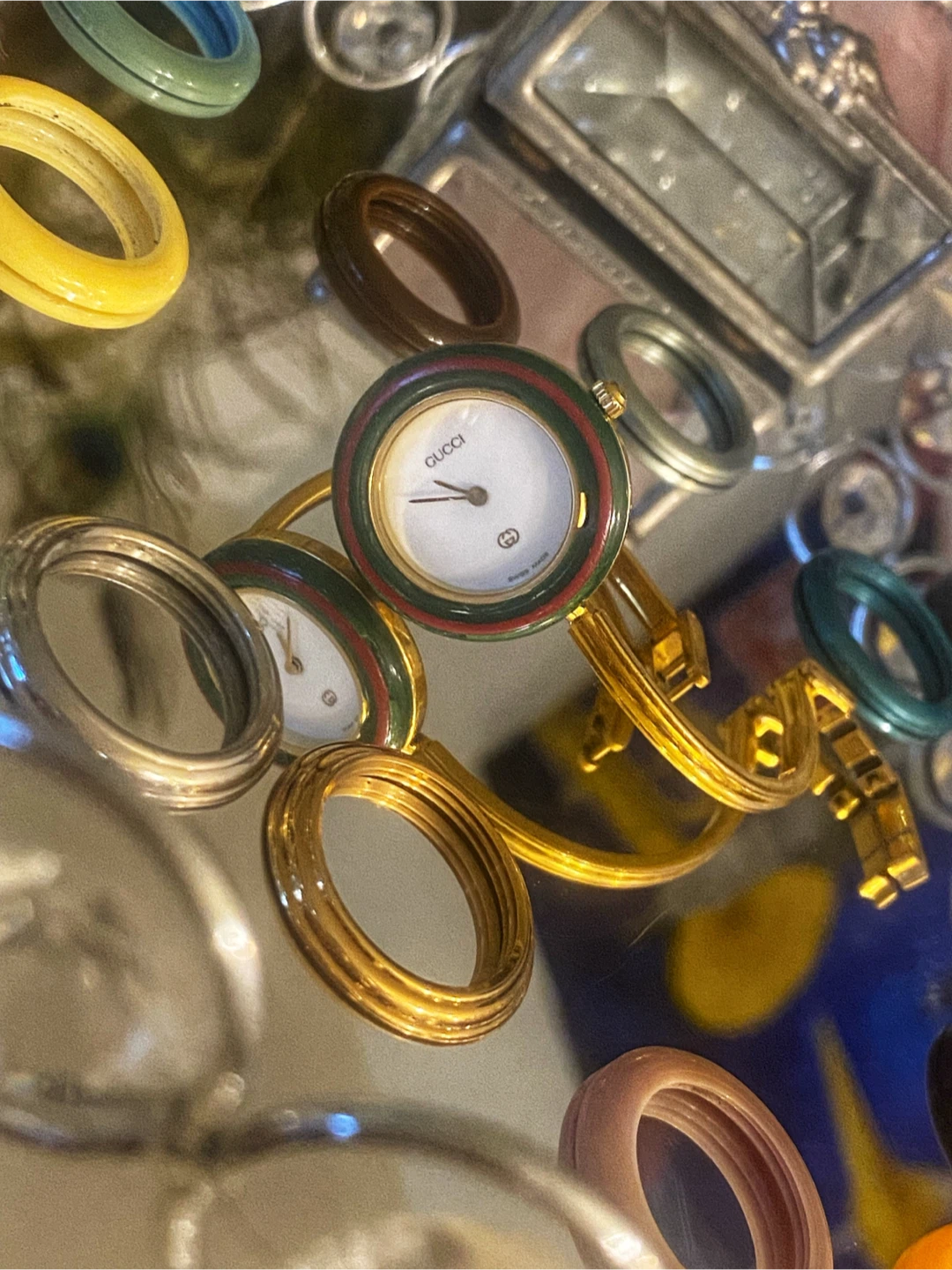 💫Vintage Gucci 1900 Bangle Watch with Interchangeable Bezels - photo 3