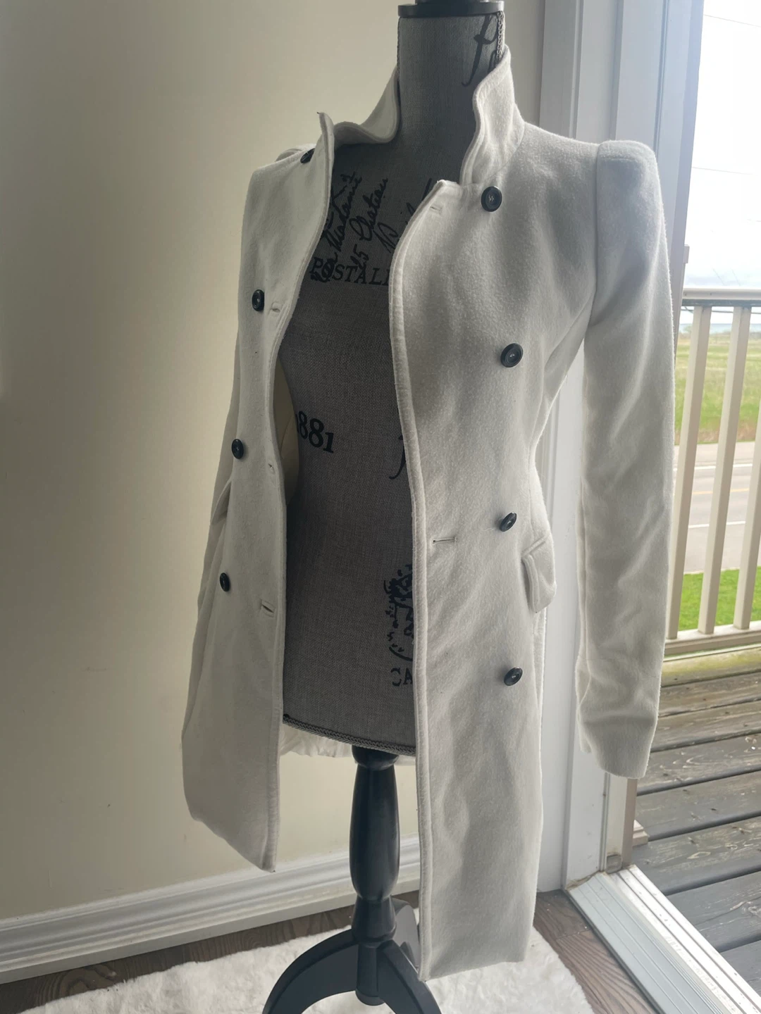 Zara Woman White Coat XS