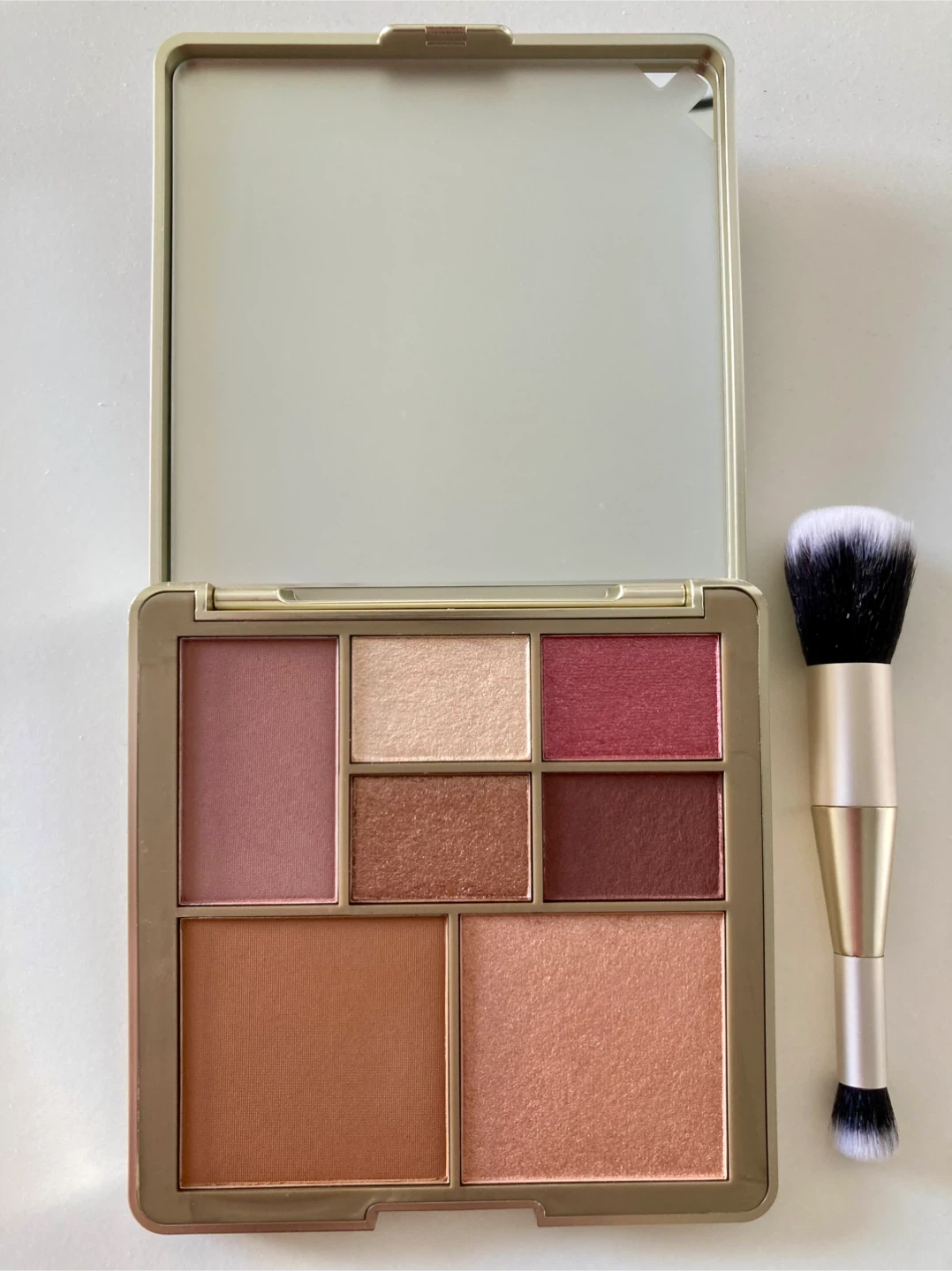 BNIB Boots No7 Face Palette - photo 3