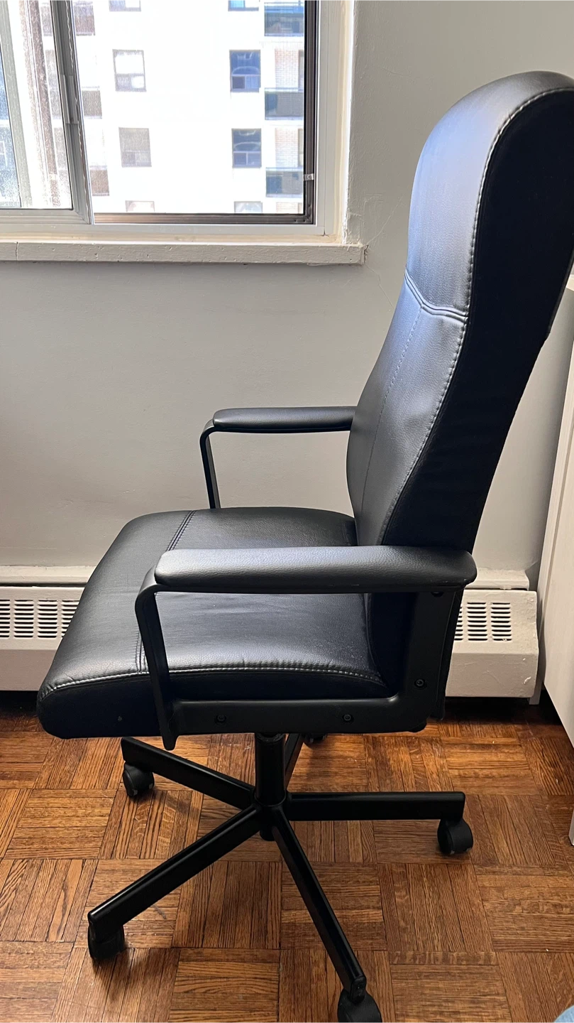 Office Chair - Excellent conditions - photo 2