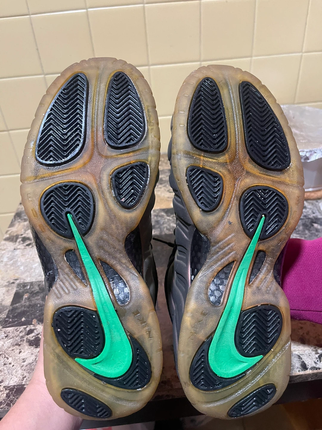Nike Air Foamposite One Black/Aurora Green - photo 3