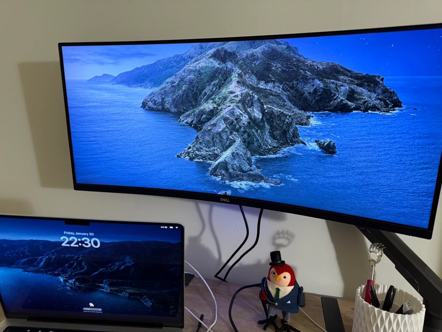 Dell Curved Monitor with mount. - photo 2