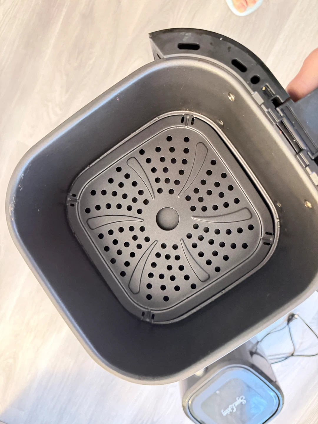 Sync Living 4.8 Quart Air Fryer - photo 4