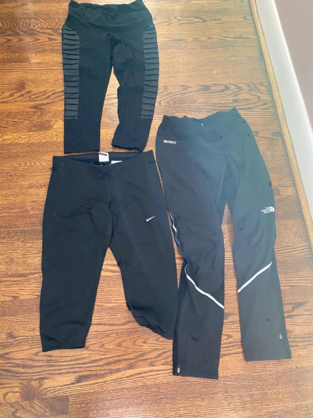 10 pc lot of athletic wear for women - photo 3