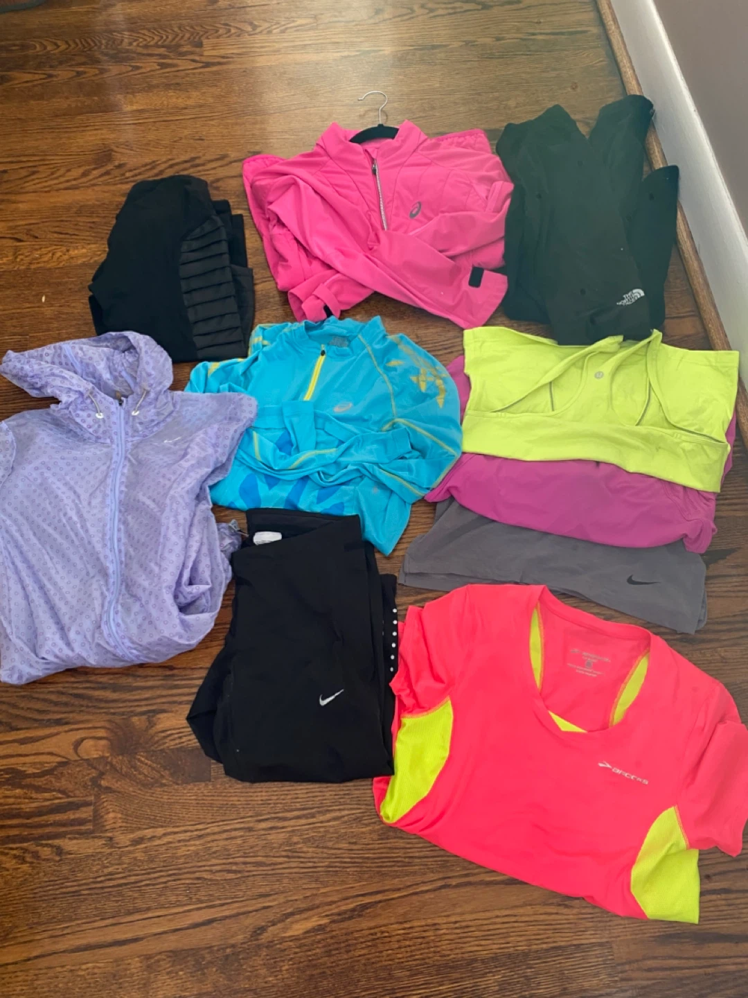 10 pc lot of athletic wear for women