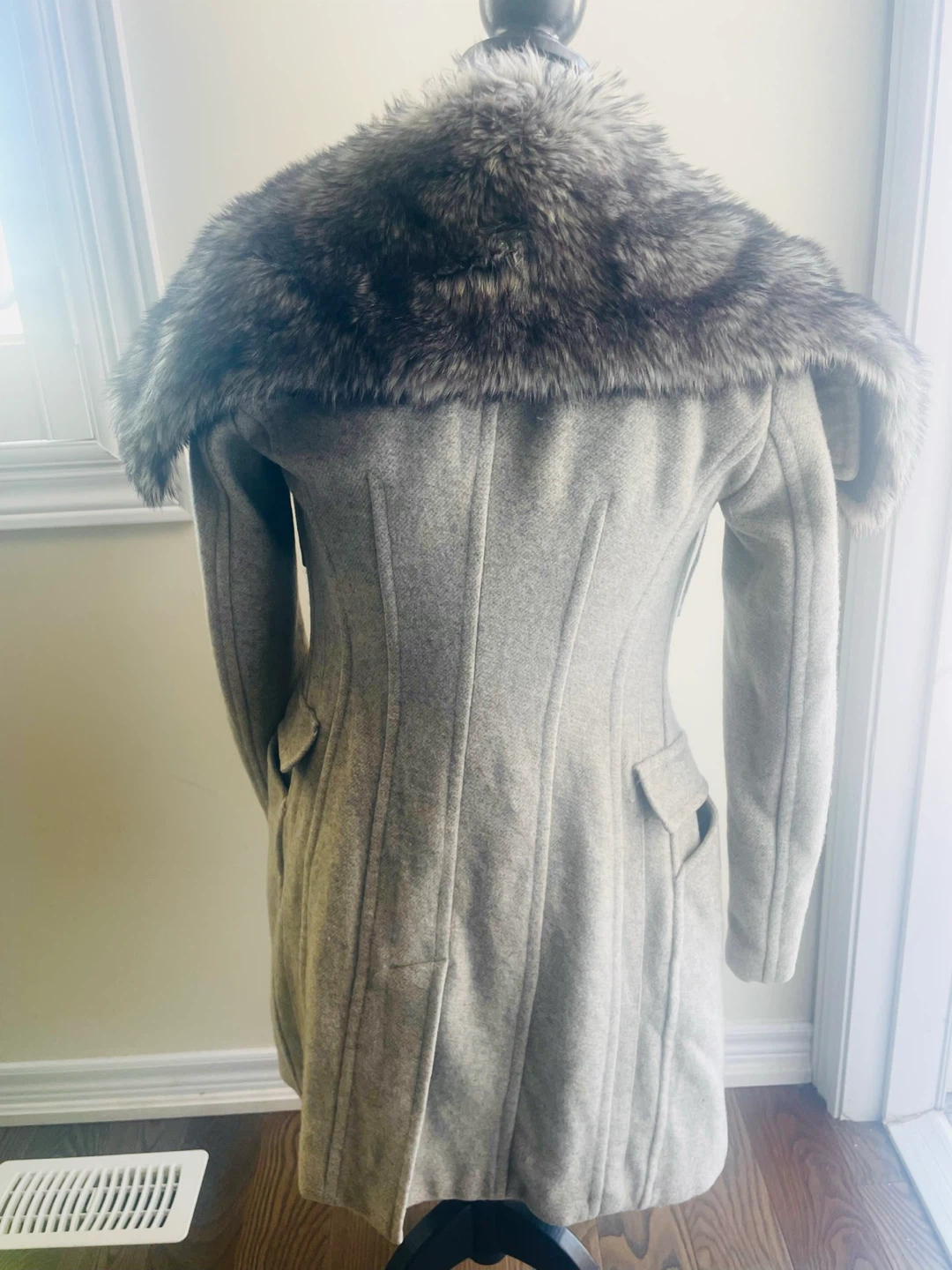 Women's Grey Wool Blend Coat with Faux Fur Collar - photo 3