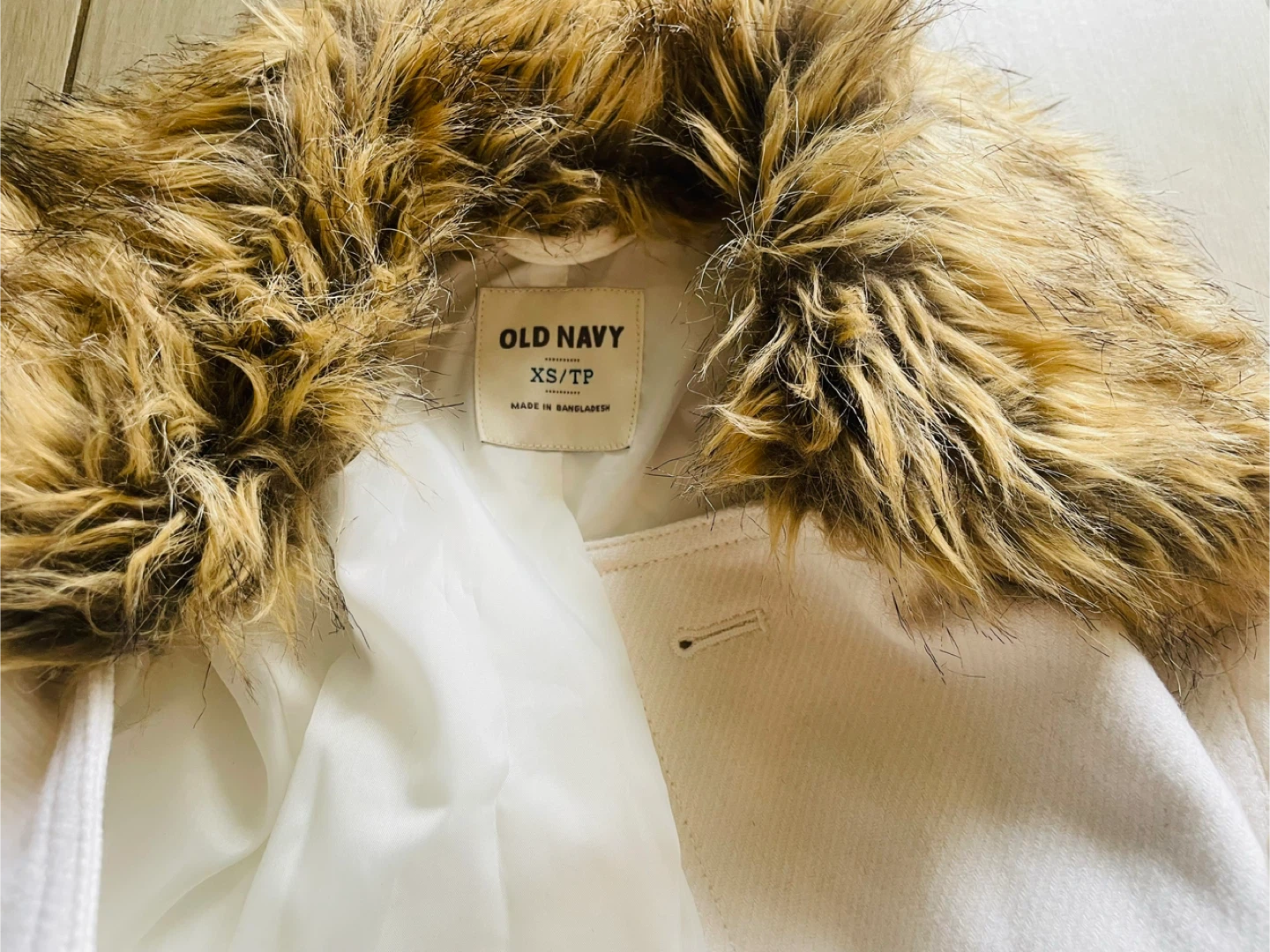 Old Navy Cream Double-Breasted Pea Coat with Faux Fur Trim - photo 3