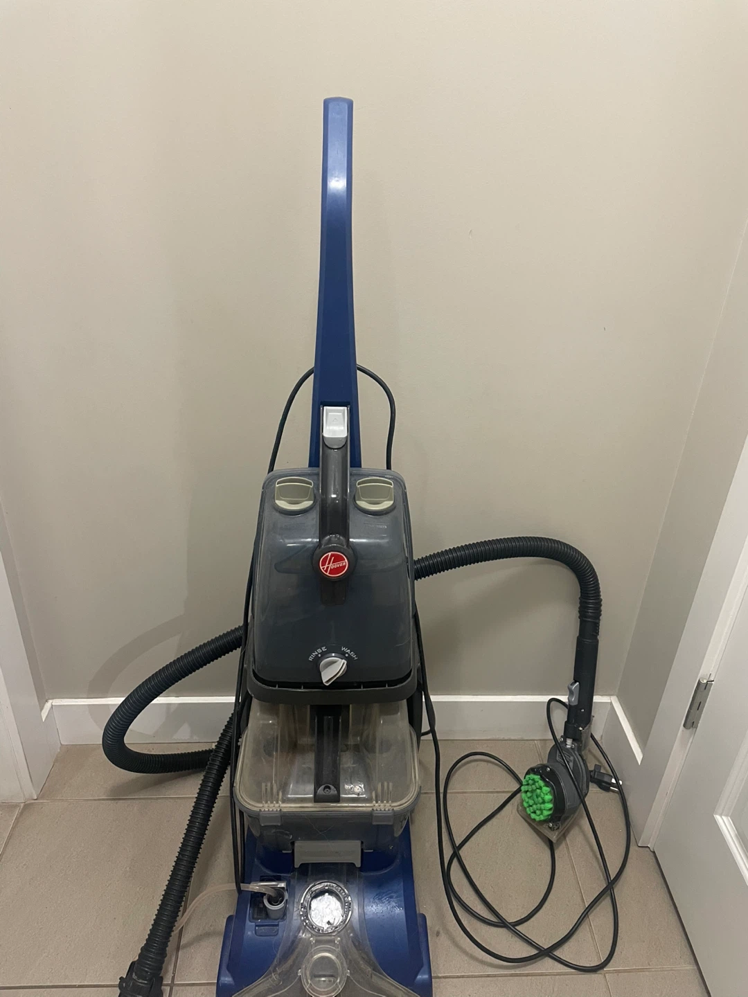 Hoover Power Scrub Deluxe Pet Carpet &Upholstery  Deep Cleaner