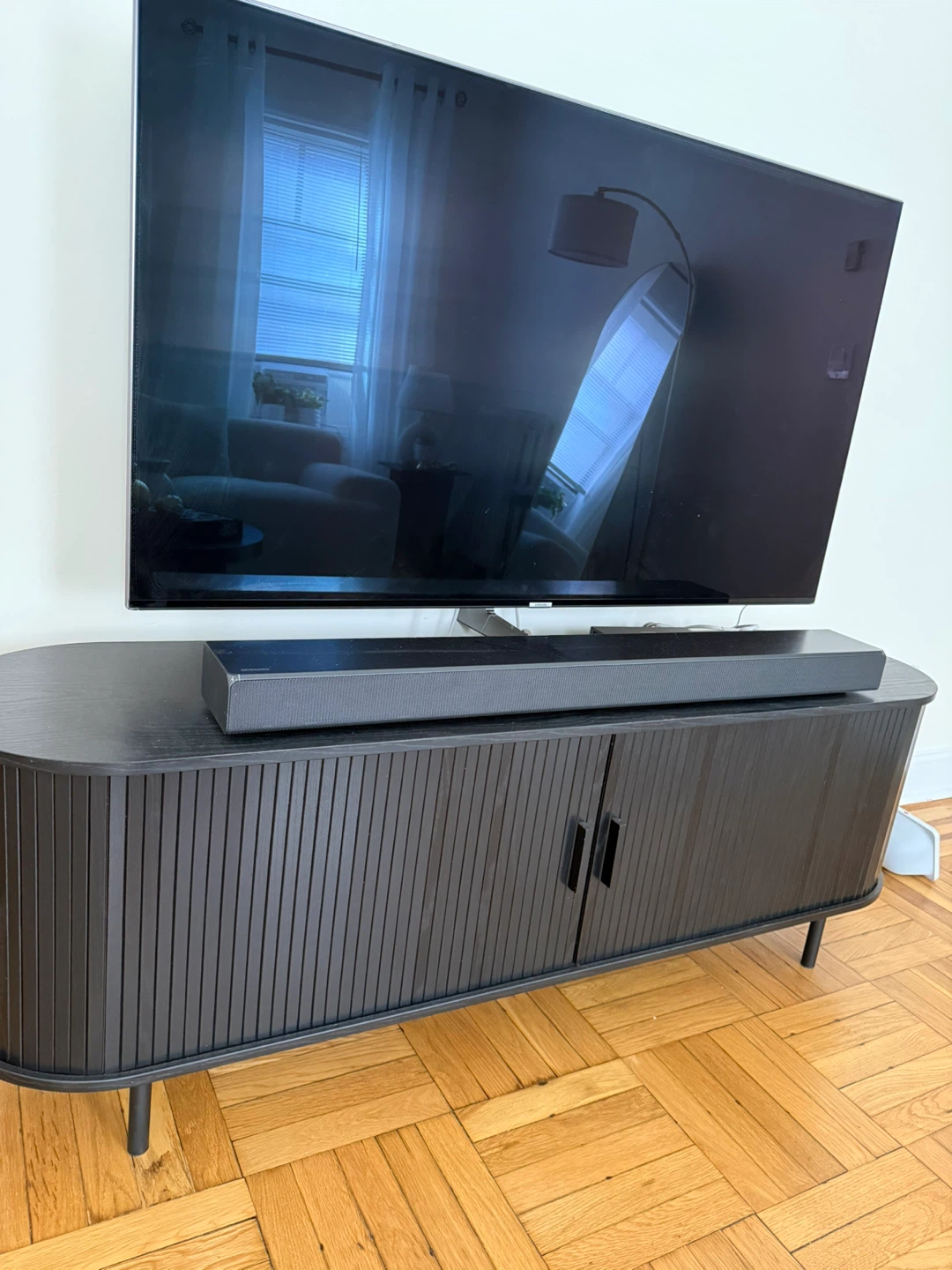 Coffee table + TV stand + two end tables - photo 3