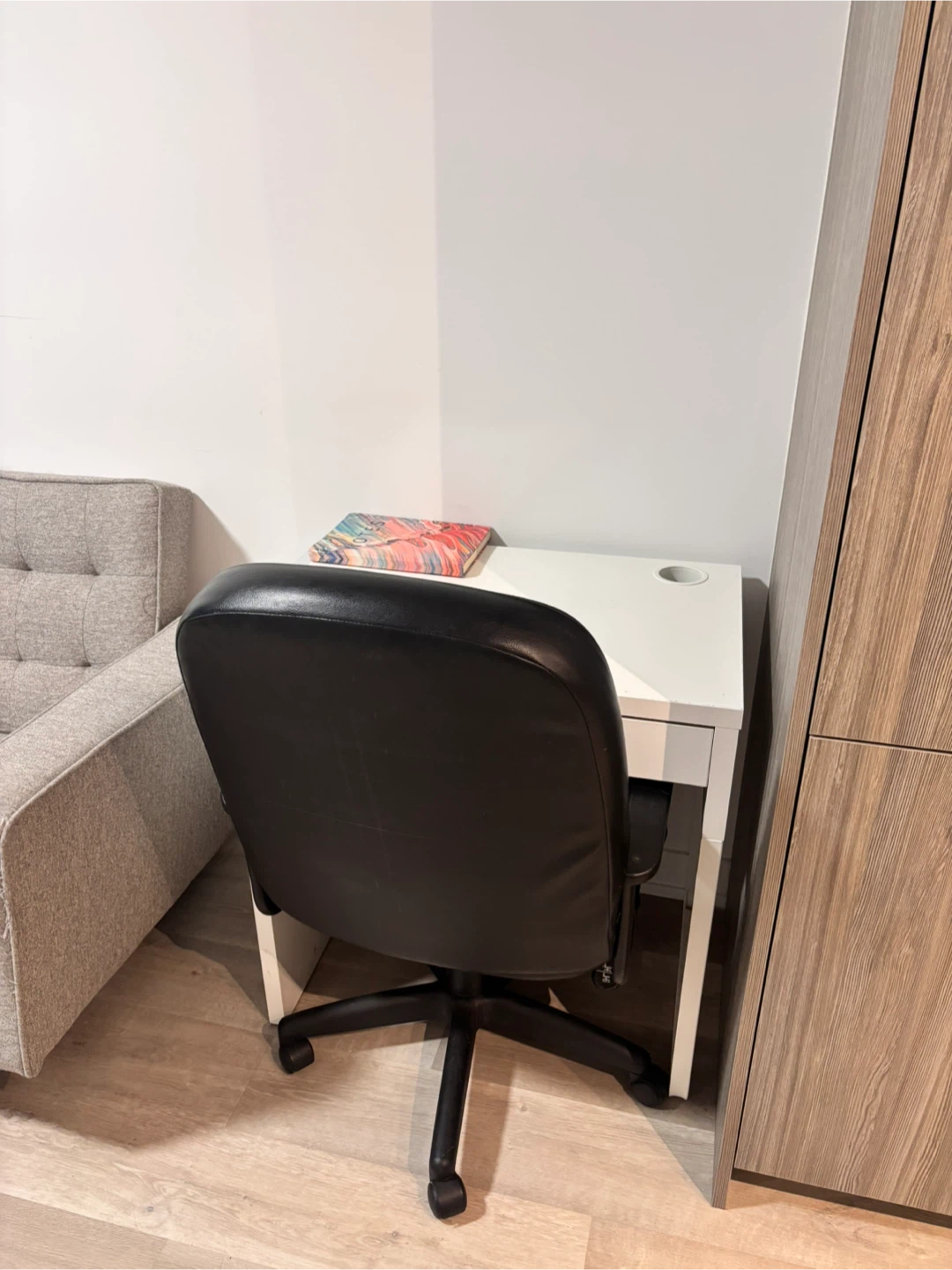 White Compact Desk with Drawer - photo 3