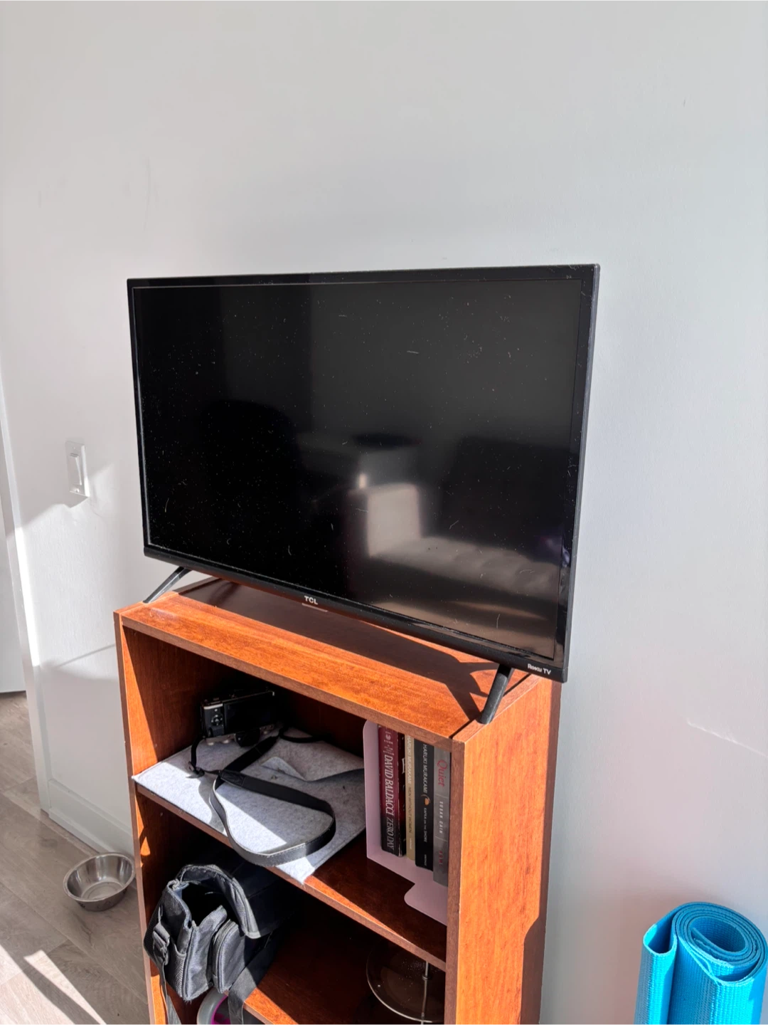 Smart tv with remote