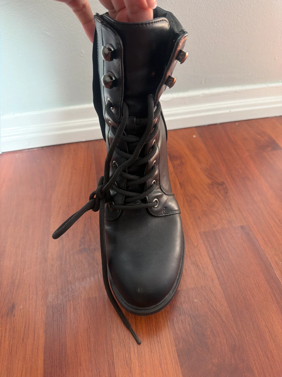 GUESS Black Faux Leather Lace-Up Chunky Heel Boots - Size 7.5M - photo 2
