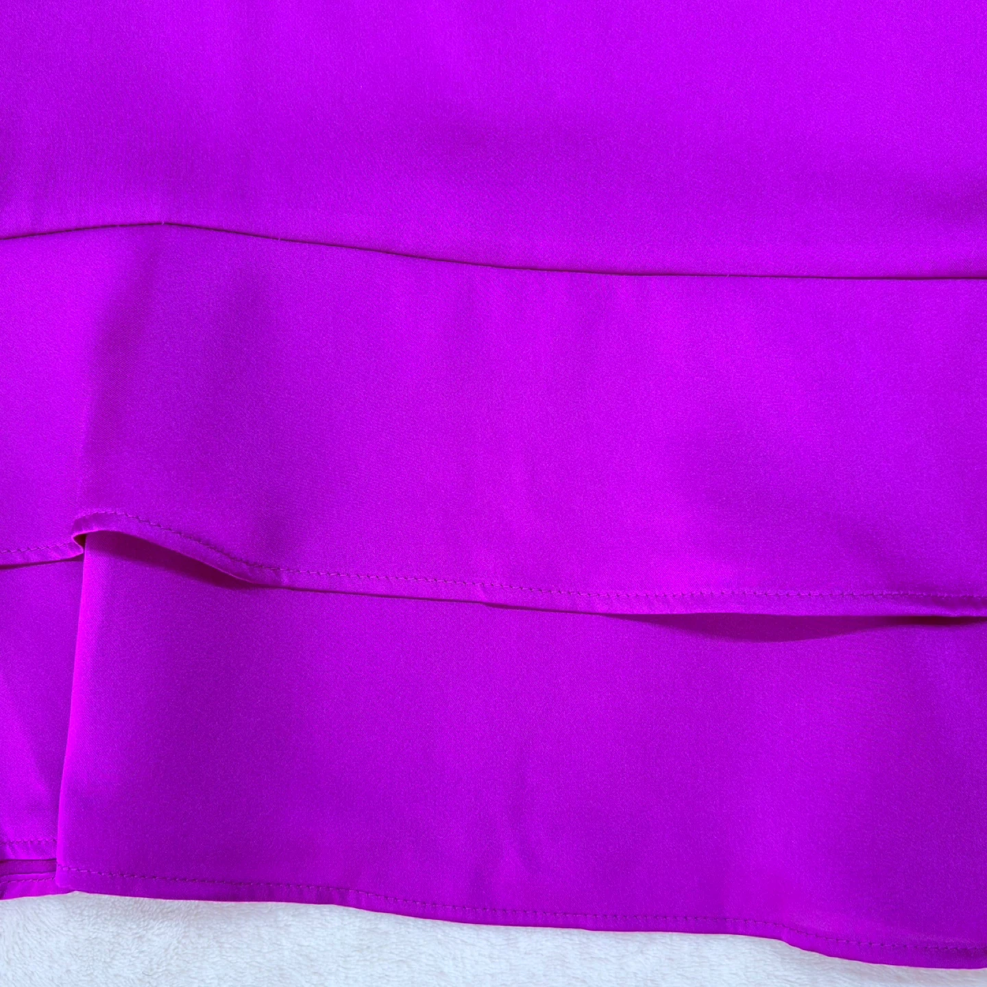 Vieha Purple Silky V Neck Ruffle Hem Tank Top Womens Size S - photo 3