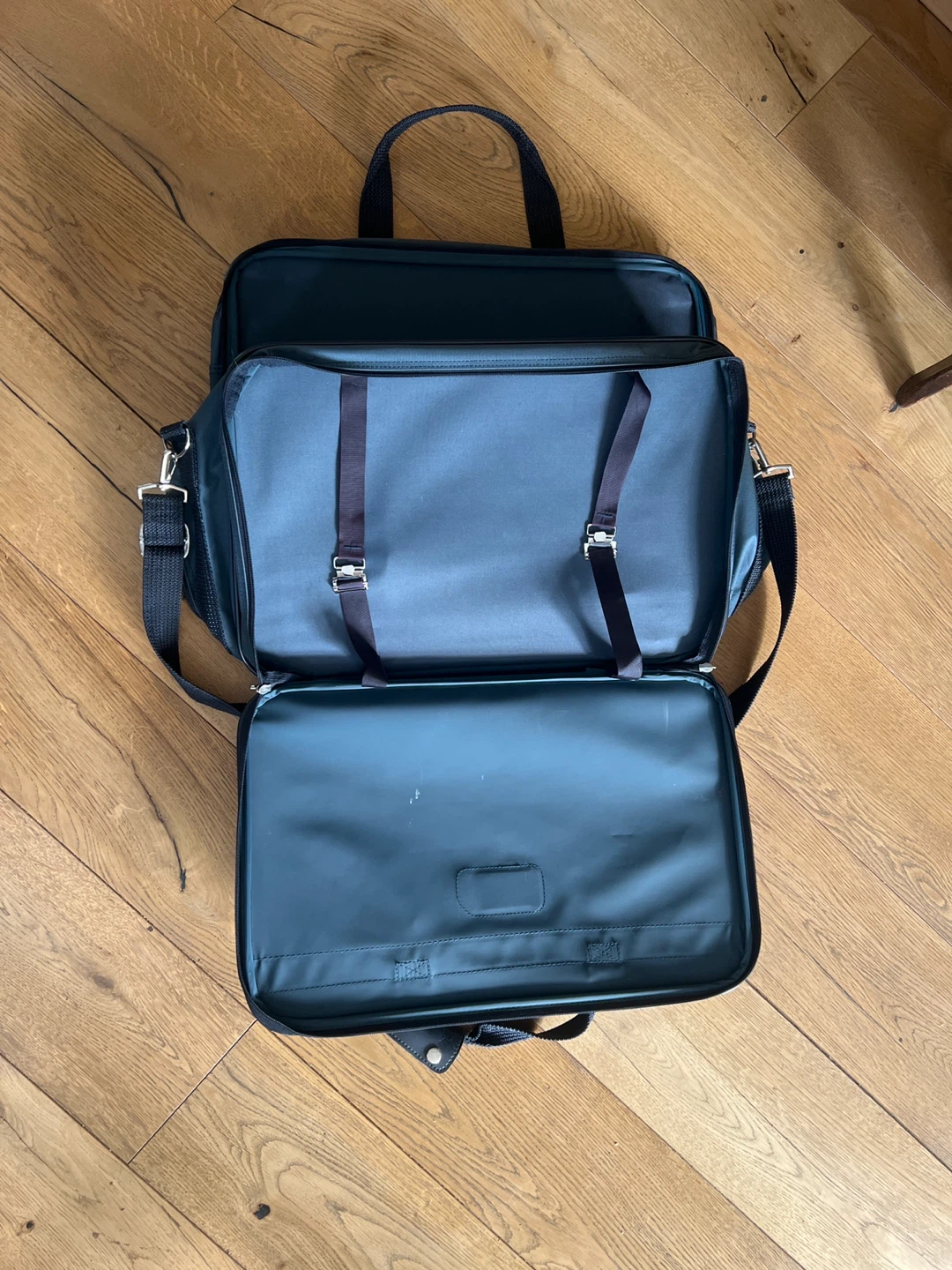 Samsonite 4-pocket suitcase - photo 3