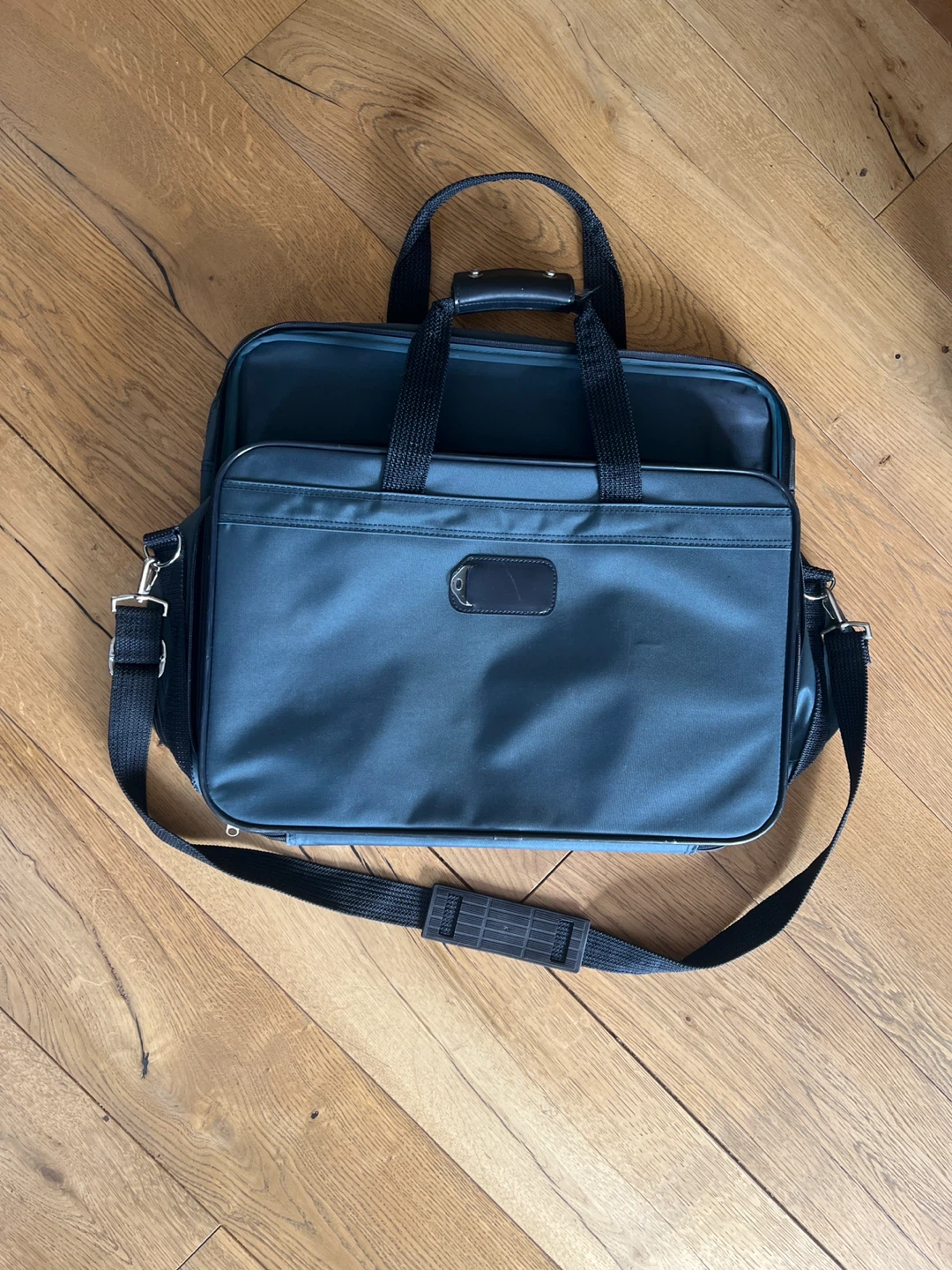 Samsonite 4-pocket suitcase - photo 4