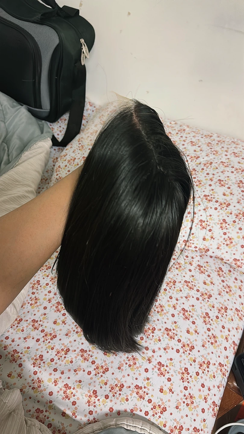 Black Straight Bob Wig