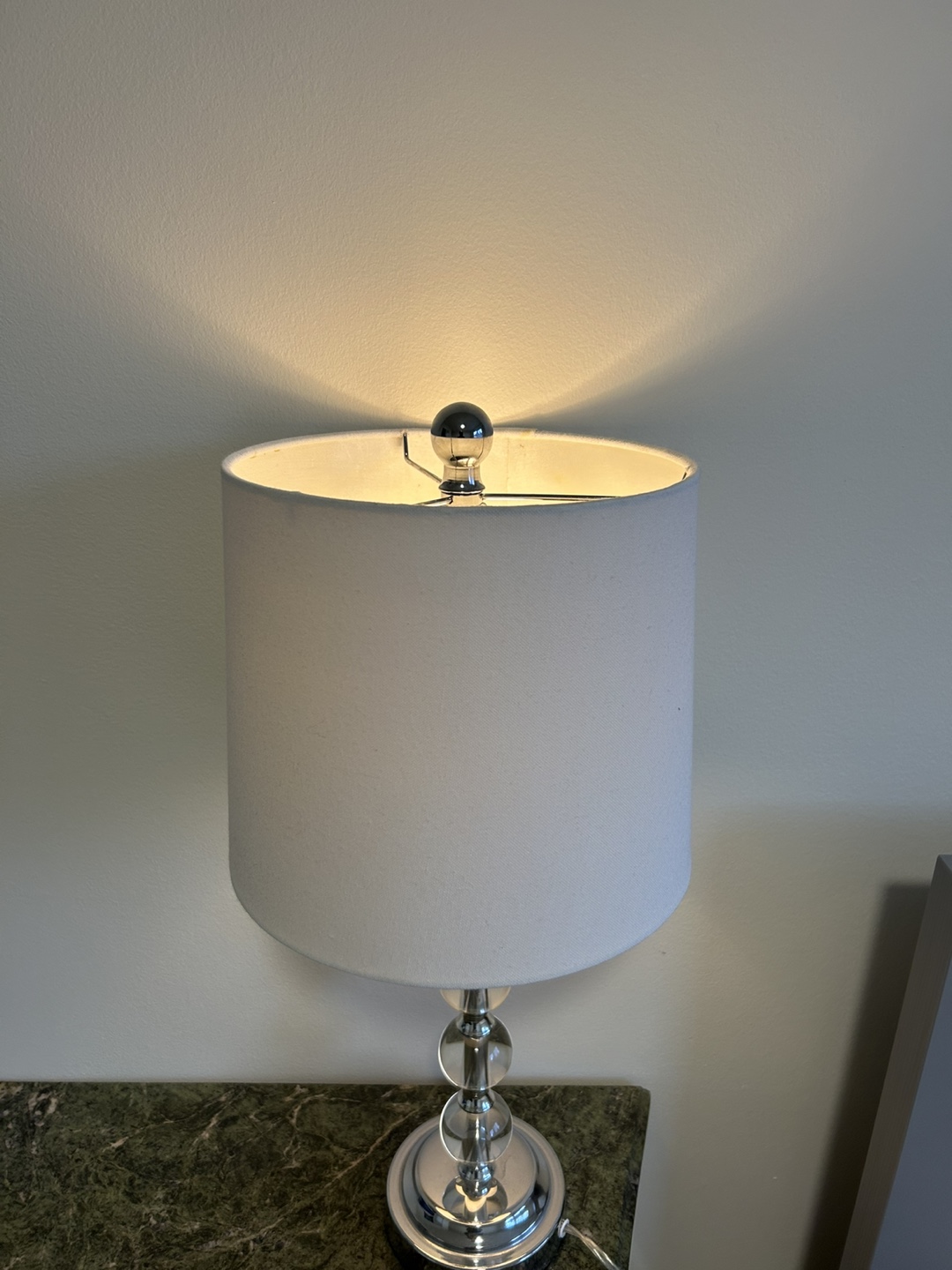 Modern Table Lamp with Clear Glass Beads