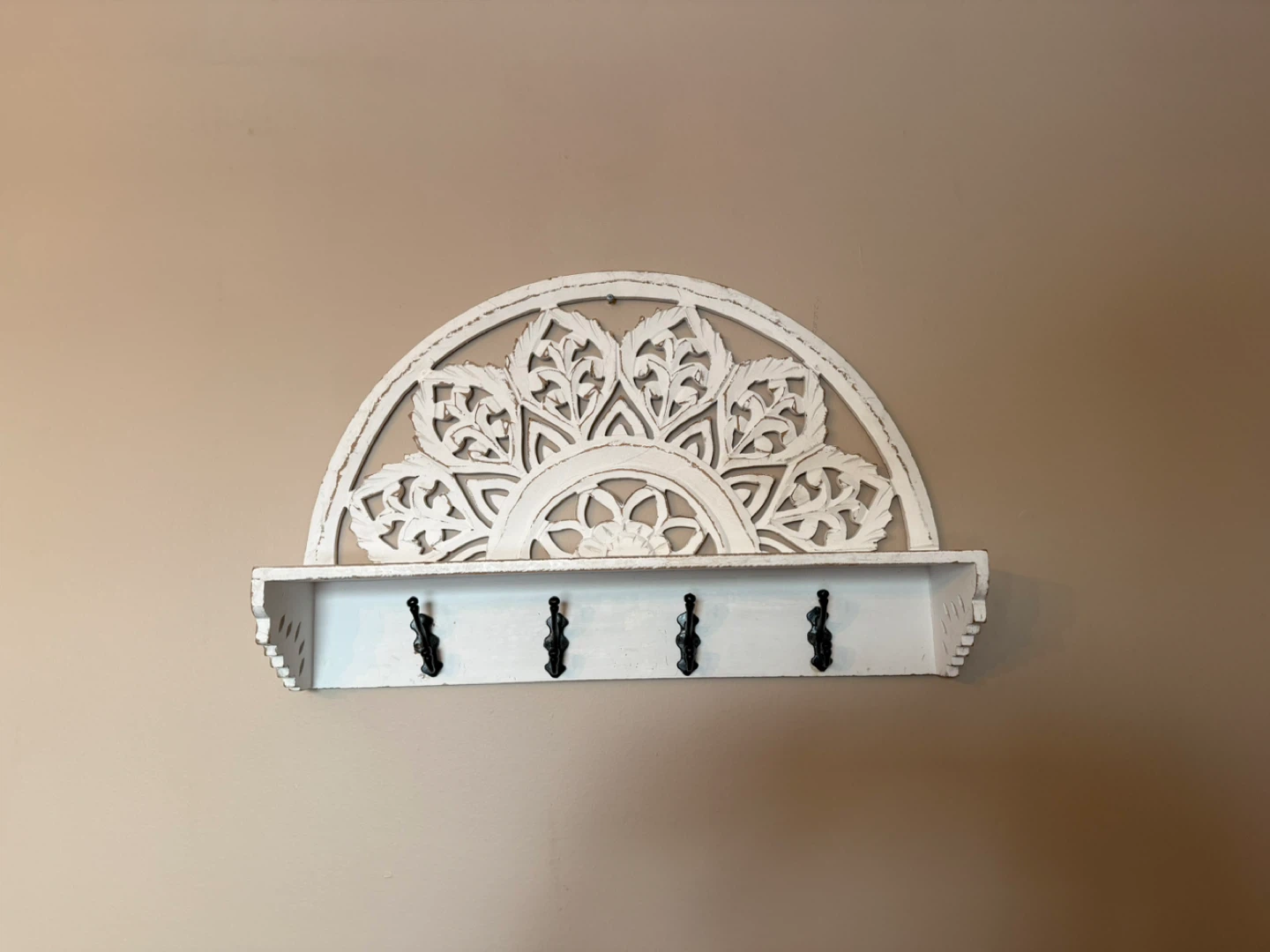 White Decorative Shelf with Hooks - photo 2