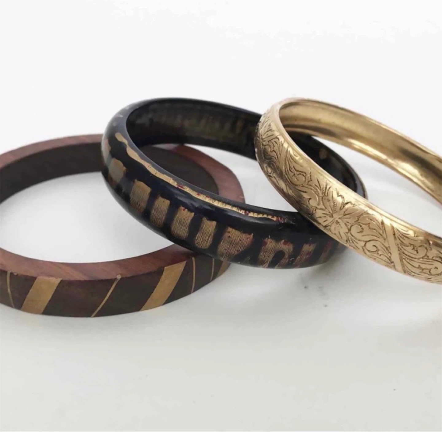Set of 3 Vintage Bracelets - Etched Gold Tone, Wood & Black - photo 2