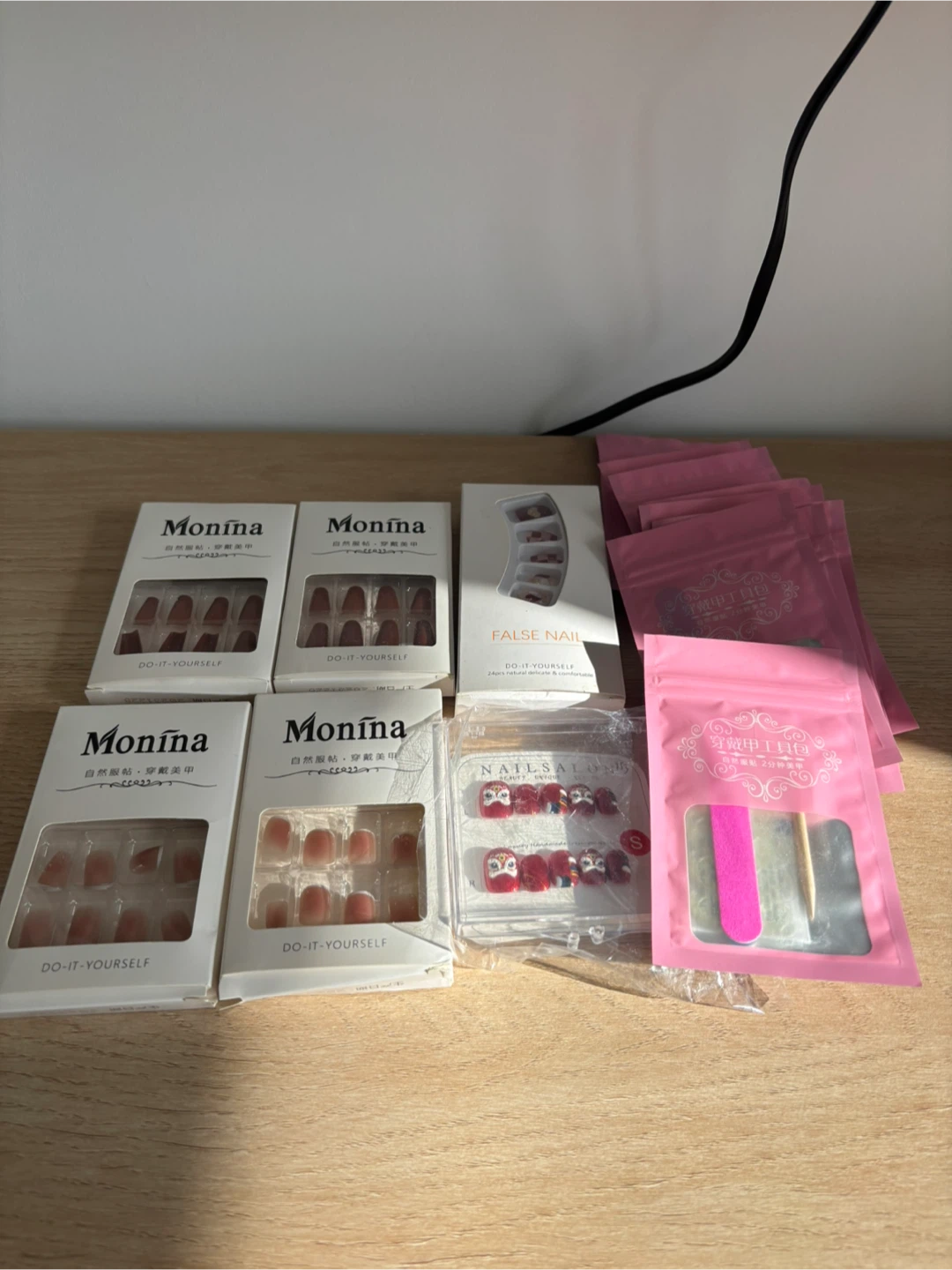 6x False Nails press on Sets with 10x nail adhesive kits