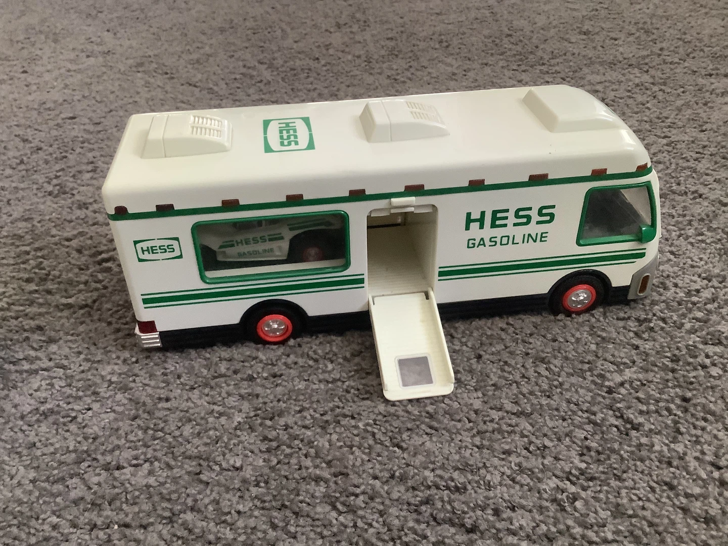 Hess Gasoline RV Toy with Race Car - photo 2