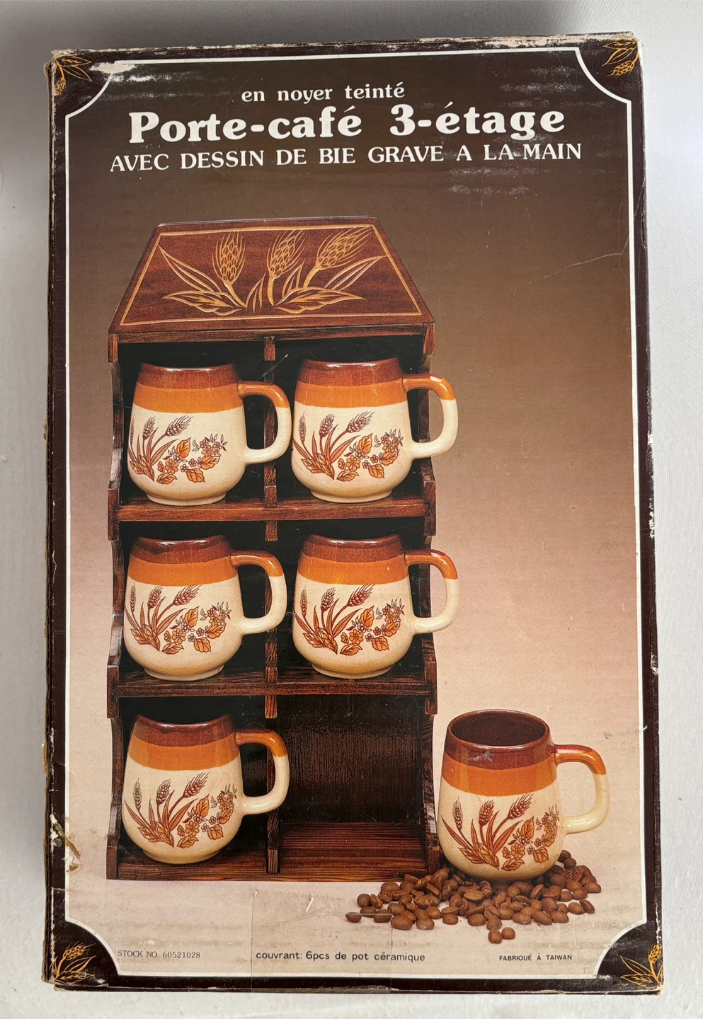 Vintage Ceramic Mugs with Wooden Shelf - photo 2