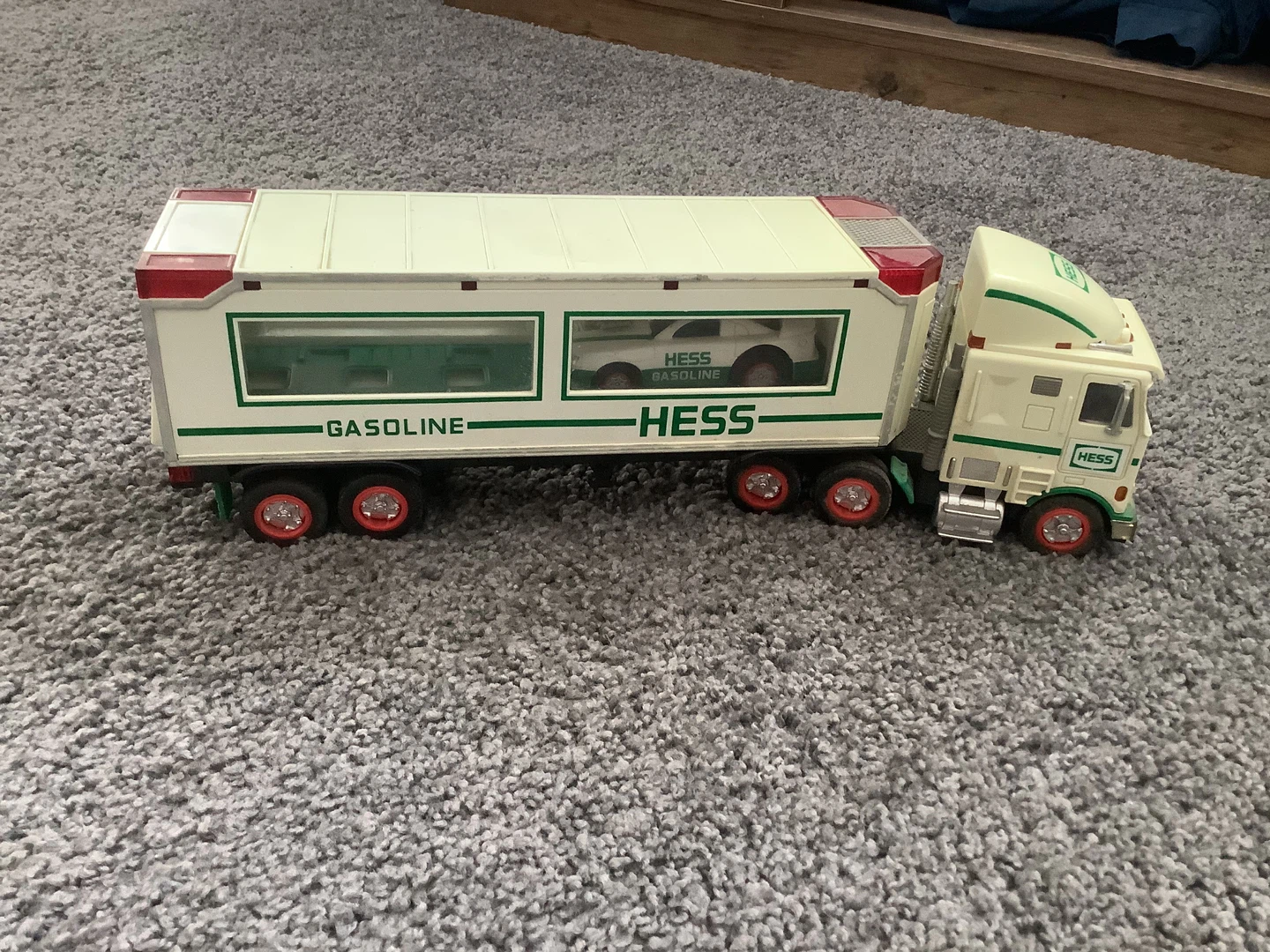 3 Vintage Hess Trucks - photo 2