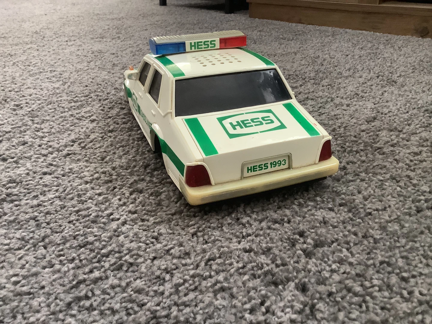 3 Vintage Hess Trucks - photo 4