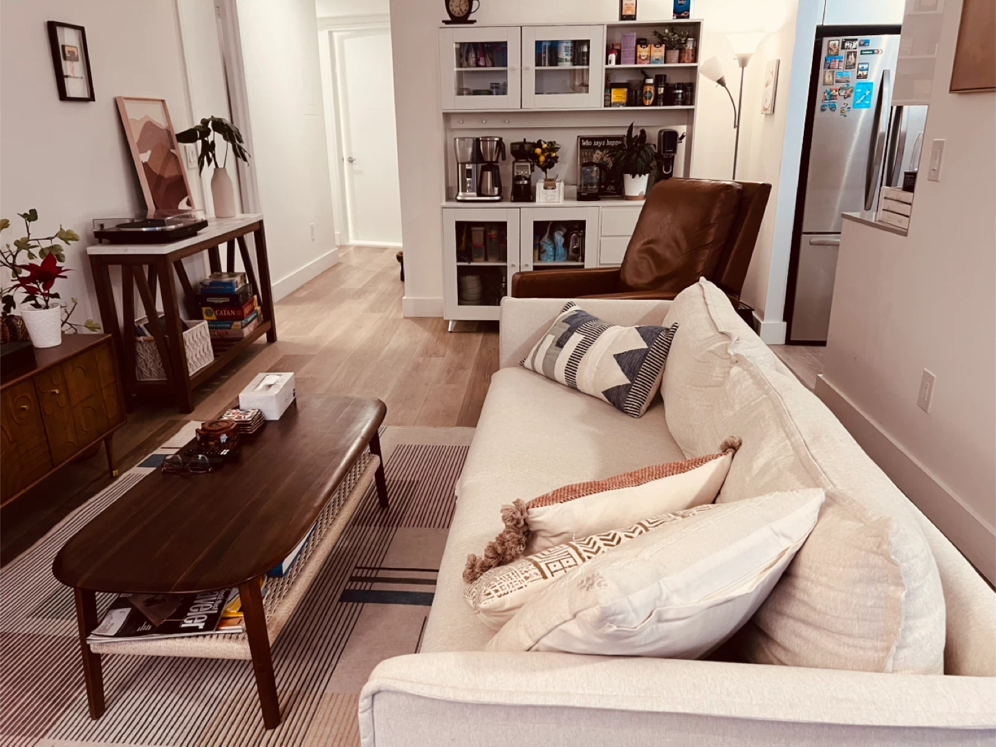 Move out sale - Furniture, Appliances, Plants - photo 2