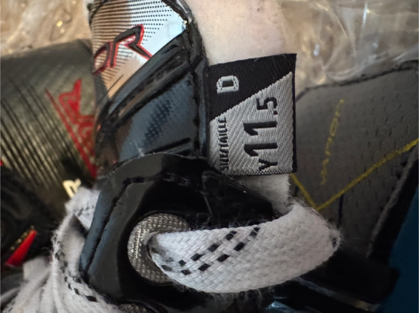Bauer Vapor X2.7 Youth Hockey Skates Size Y11.5 D - photo 2