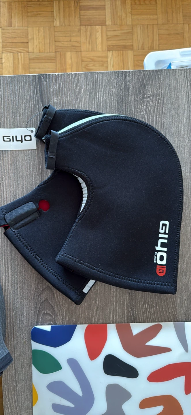 GIYO Black Neoprene Arm Warmers