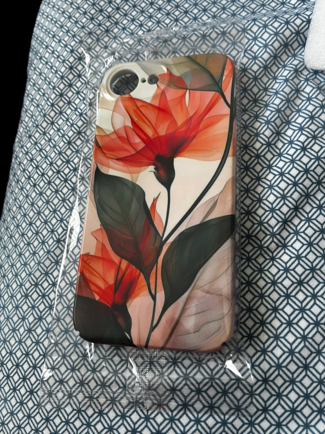 iPhone 16e Phone Case - Floral Design