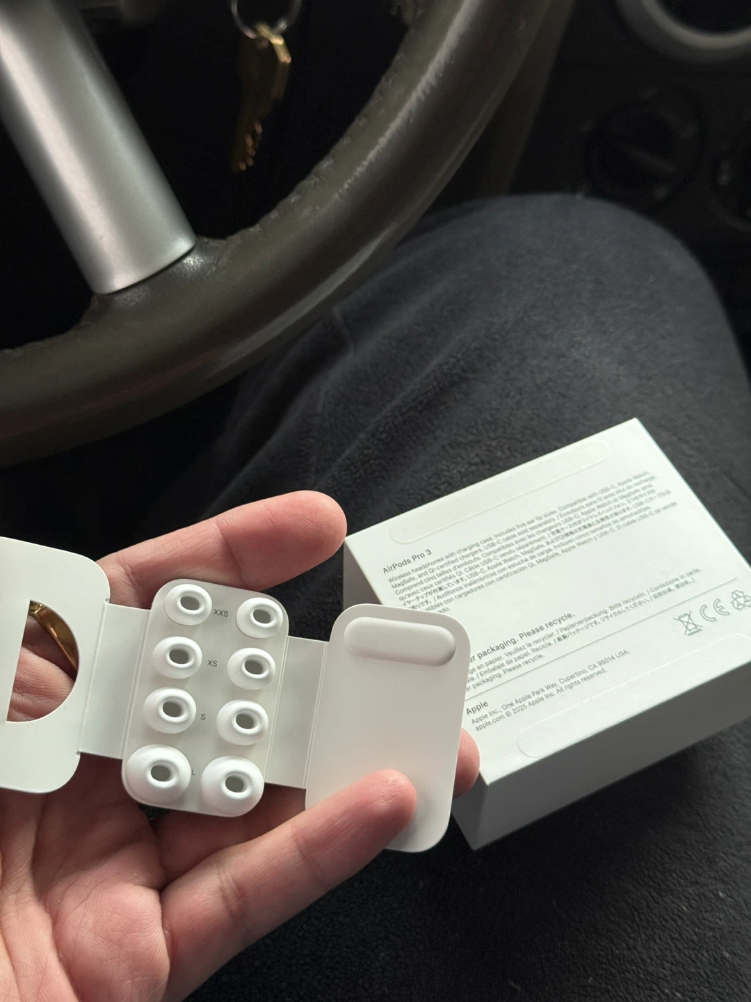 Apple AirPods Pro 3rd Generation with Charging Case - photo 3
