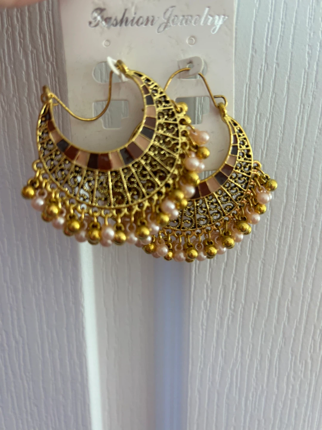 Gold Tone Fashion Hoop Earrings with Pearls