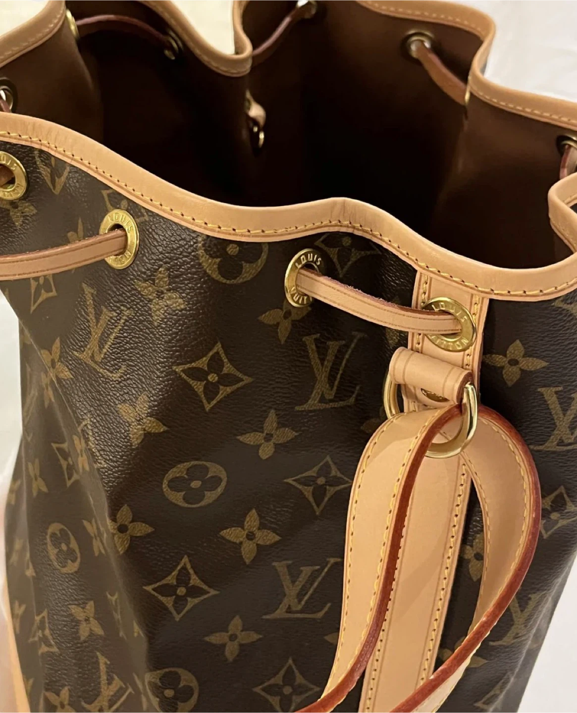 Authentic Louis Vuitton Monogram Bucket Bag - photo 5