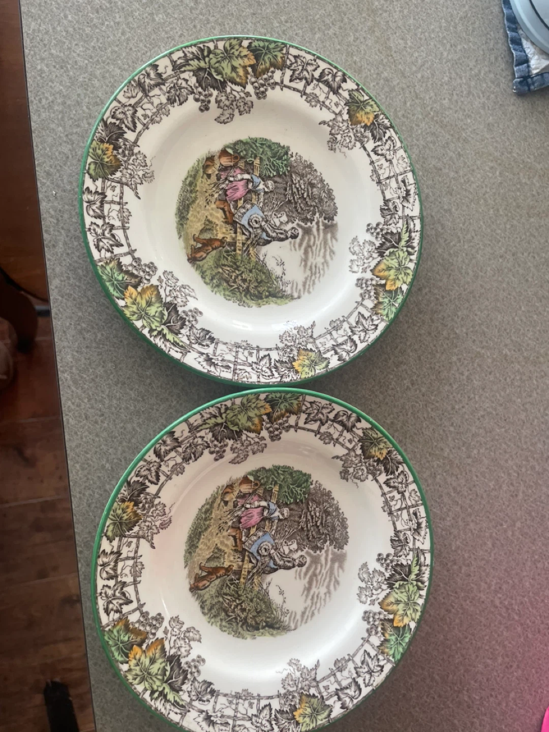 Spode's Byron Copeland England plate Set