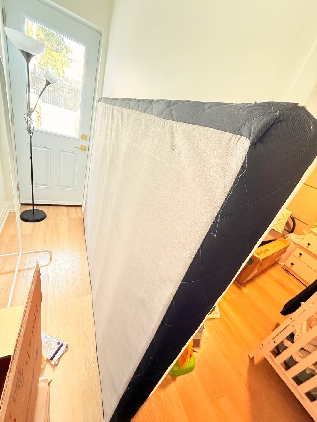 Queen size bed box - photo 3
