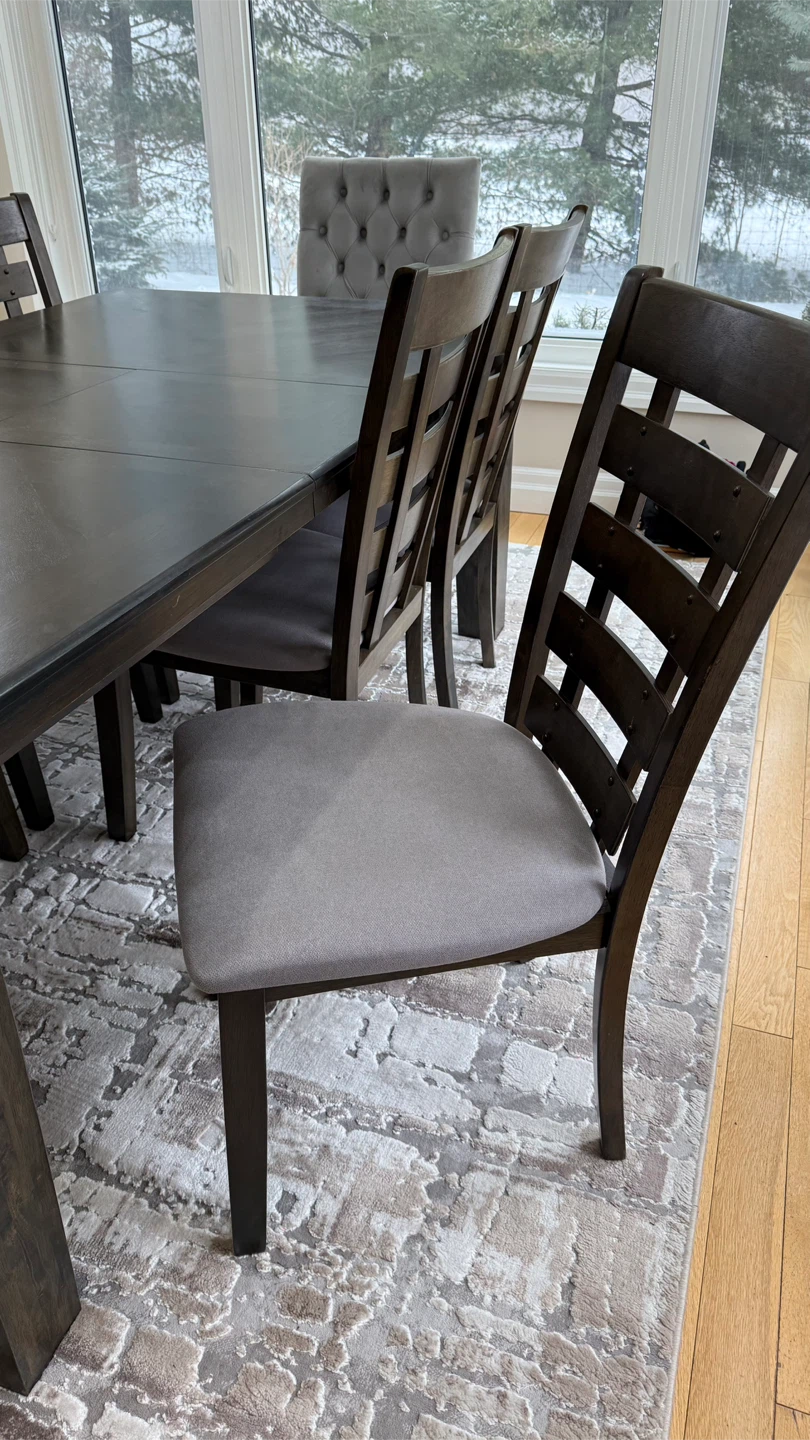 Dining Room Table, Chairs & Rug - photo 4