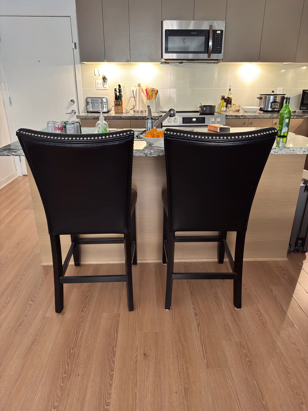 Set of 2 Black Faux Leather Bar Stools with Studs - photo 2