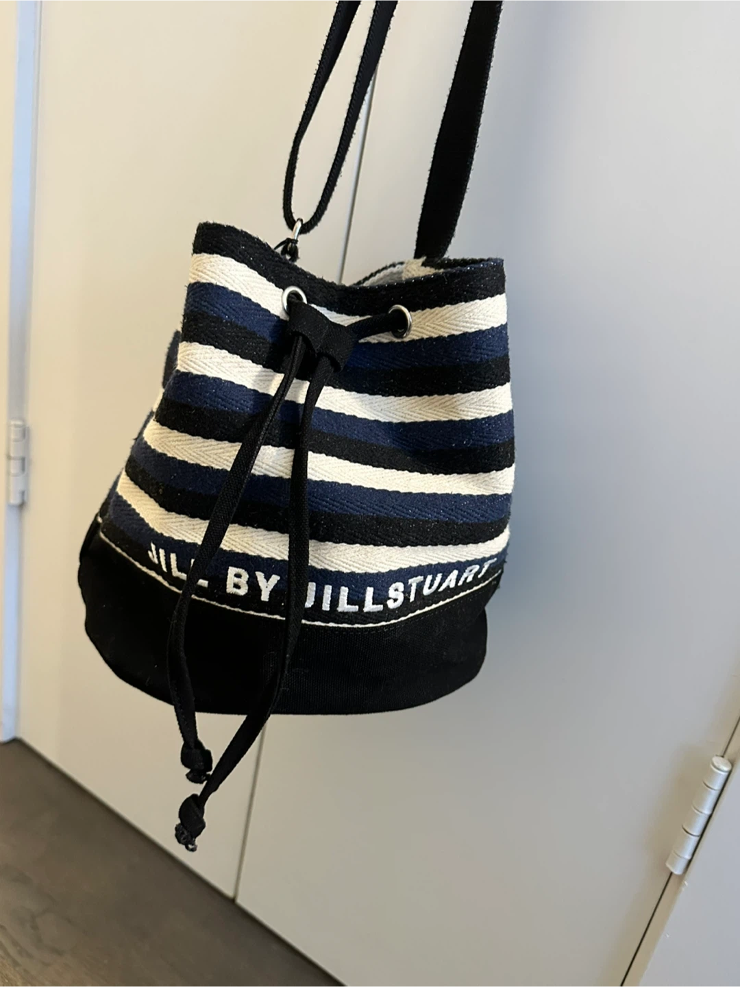 🇰🇷Jill by Jill Stuart  Bucket Bag - photo 2